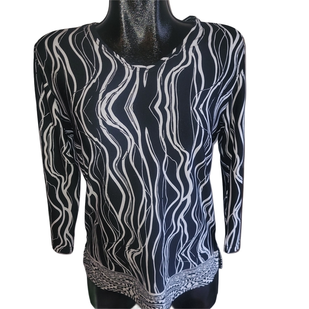 Lavena Black and White Patterned Top Size M